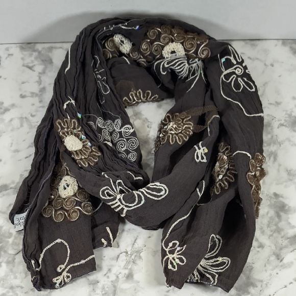 Tickled Pink Chic Floral Scarf in Dark Gray - Picture 1 of 7